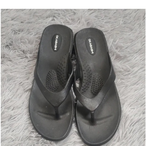 Okabashi black flip flops size M/L  like new condition condition. - Picture 4 of 5